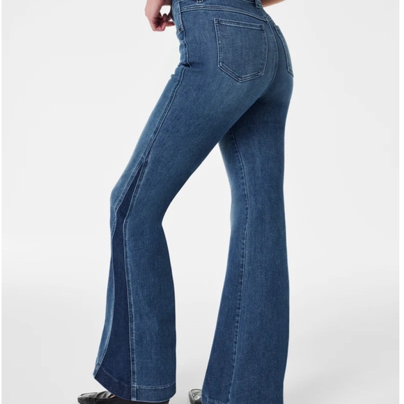SPANX NWT Flare Jeans, Mixed Wash. Medium. - Picture 3 of 11